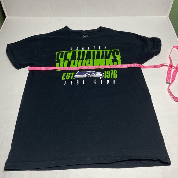 Seattle Seahawks Black T-Shirt size M - Picture 5 of 5